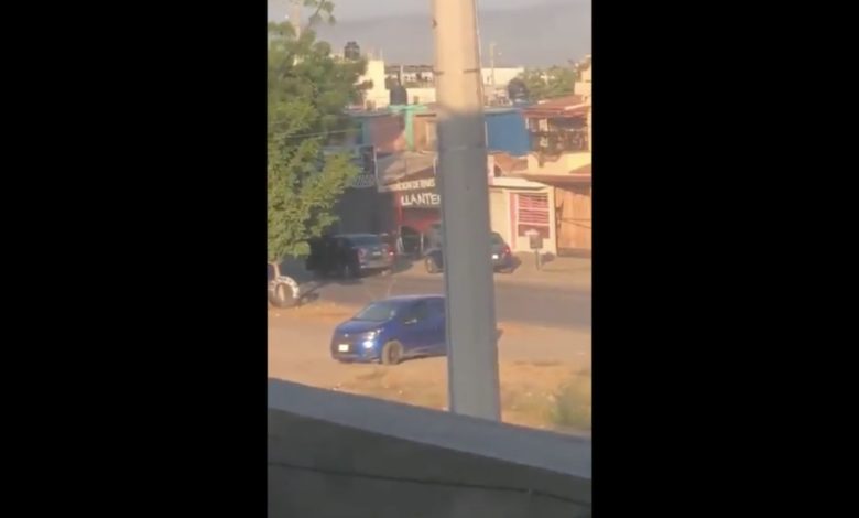 Difunden video de ejecución de mando policiaco de Sinaloa; rafaguearon su auto