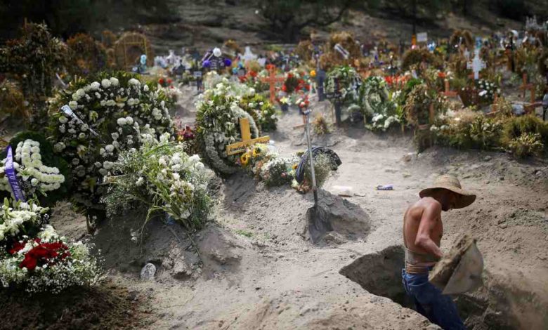 Muertes por COVID-19 son cuatro veces más que asesinatos vinculados al narco