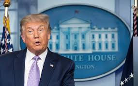 Trump firmará orden que prioriza la vacunación de estadounidenses contra COVID antes de ayudar a otros países