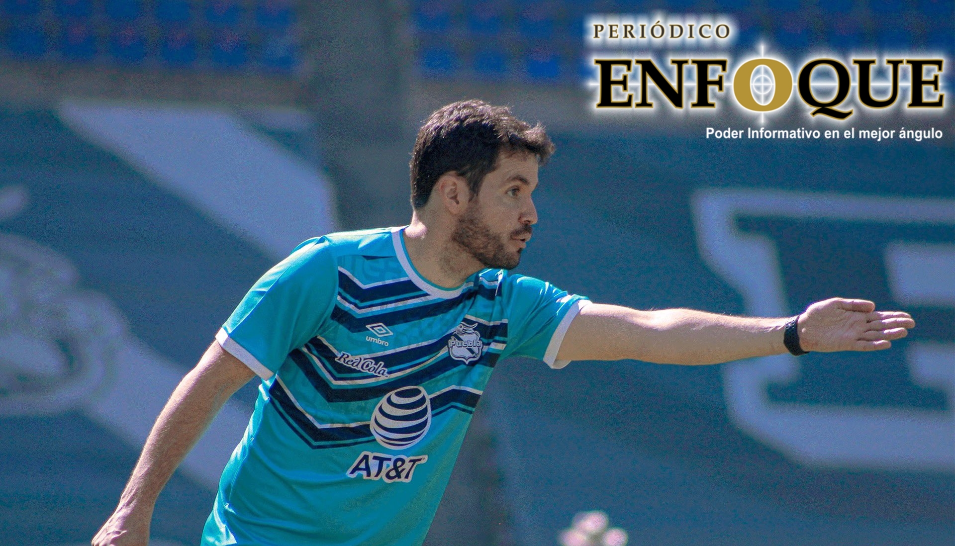 Nicolás Larcamón dirigió su primer entrenamiento con el Puebla. 