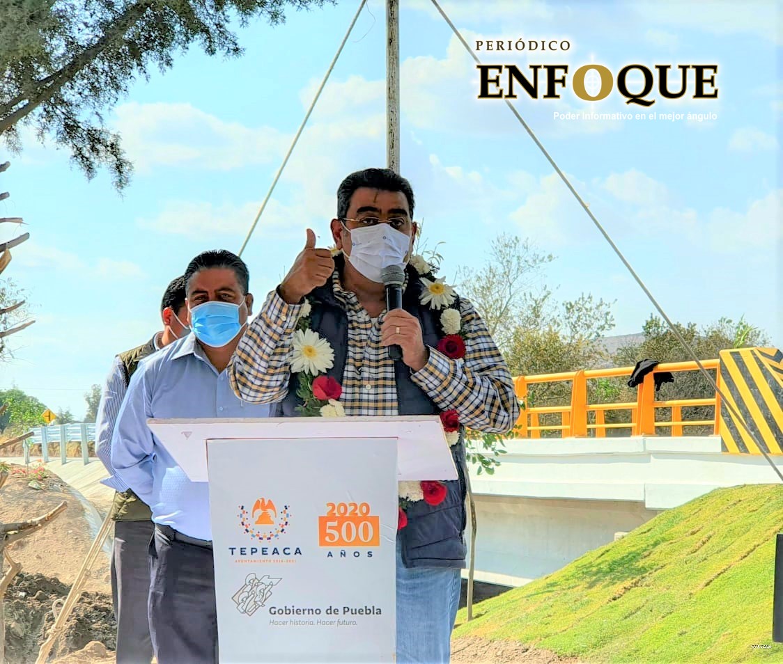 inauguración de la construcción del puente vehicular Zahuatlán San Mateo Parra2