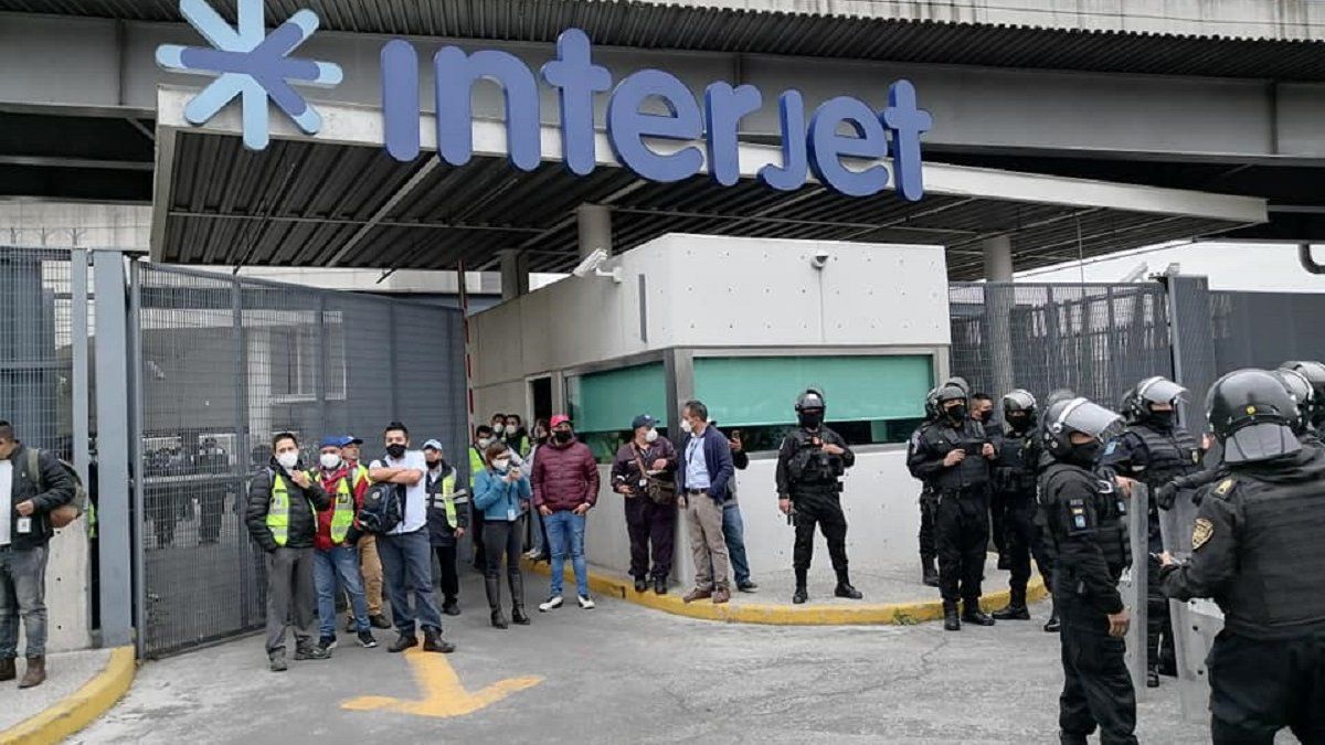 Inversionistas dejan morir a Interjet; los vuelos están suspendidos indefinidamente, acusa la CTM
