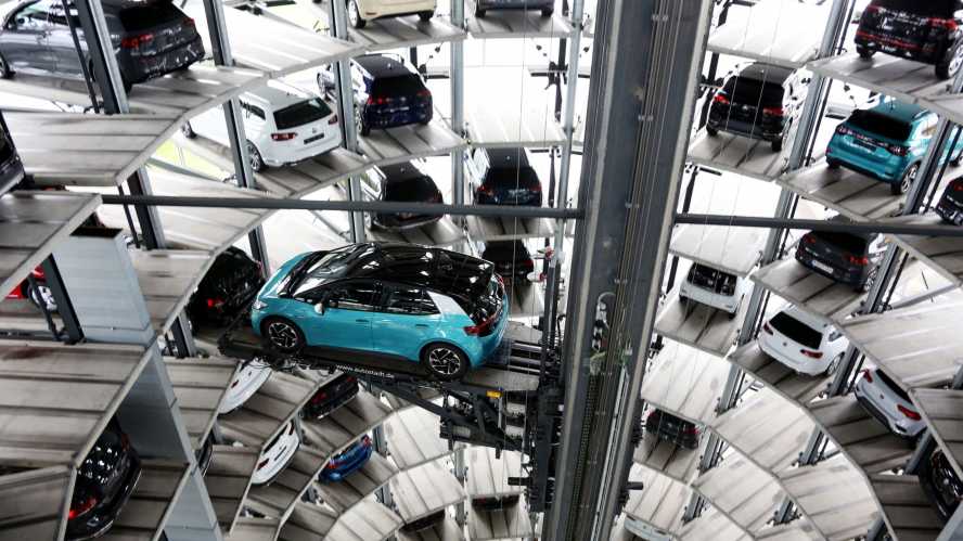 Volkswagen quiere el liderazgo de Tesla: 'presume' que su mayor planta está a la par de la de Elon Musk