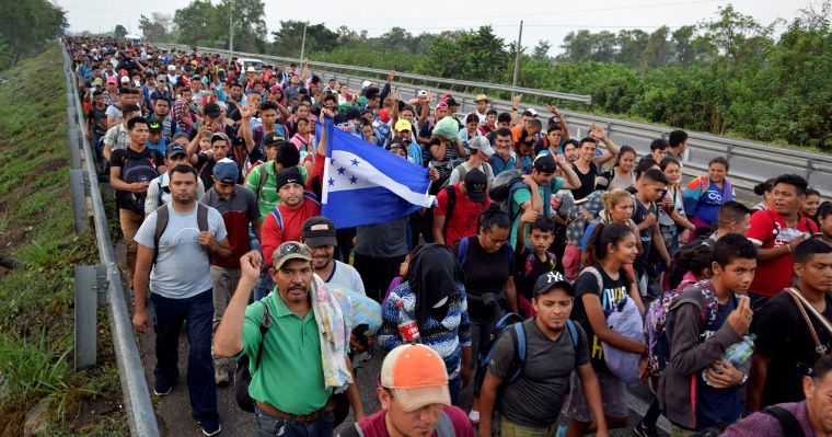 Caravana migrante busca entrar por Tabasco para eludir a Guardia Nacional
