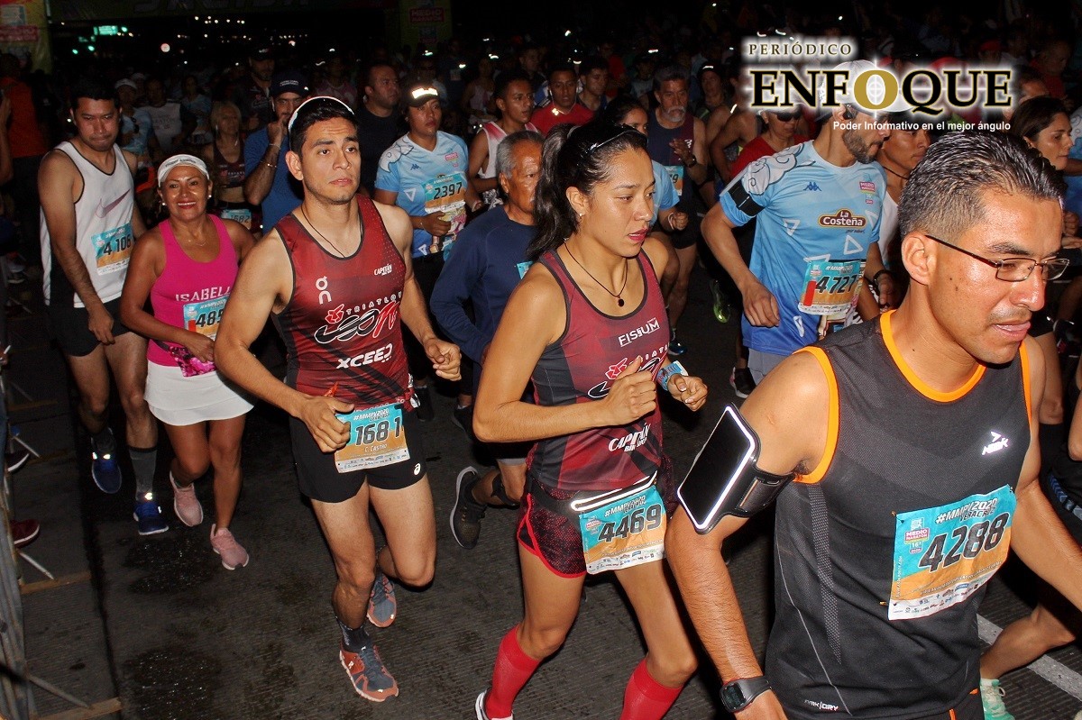 Poblanos "invadieron" el Medio Maratón del Puerto de Veracruz