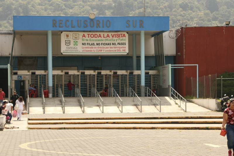 Arrestan a 11 funcionarios por fuga de reos del Reclusorio Sur