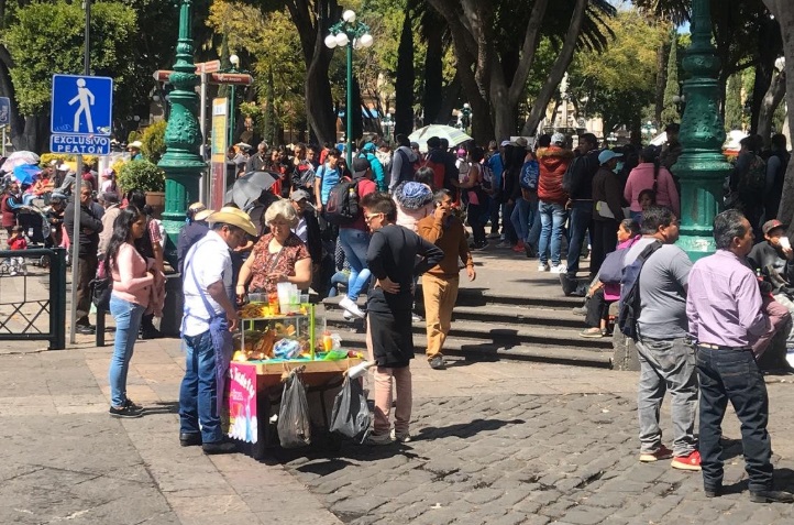 Regidores acuerdan que se instalen más ambulantes en Centro Histórico de Puebla