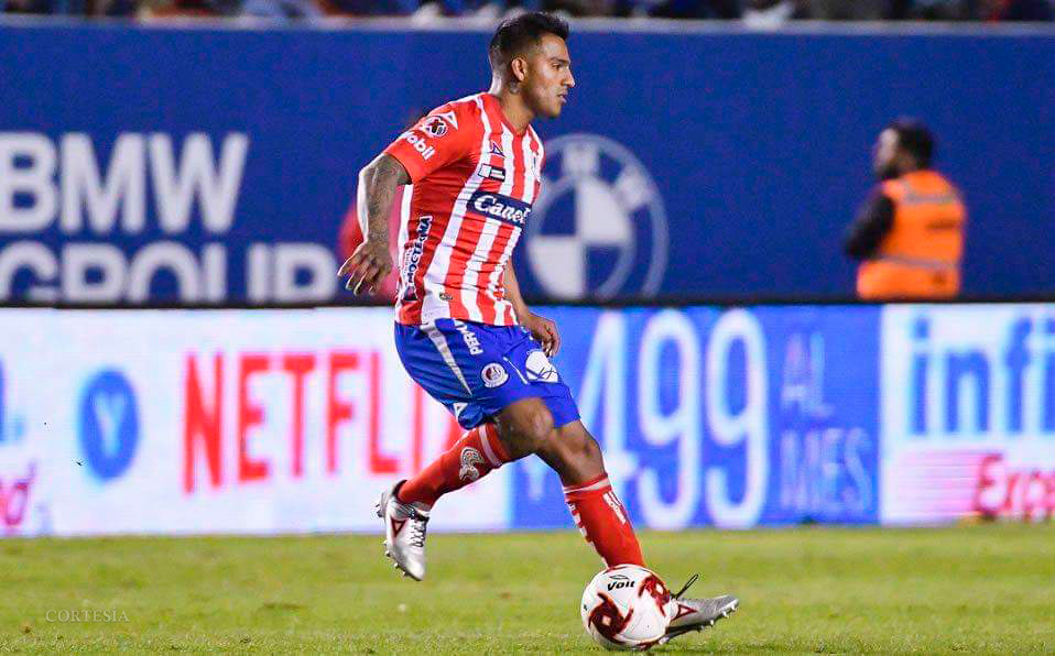 Jugador del San Luis sufrió aparatoso accidente automovilístico