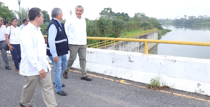 Supervisa Adán Augusto situación del tapón en el río Mezcalapa