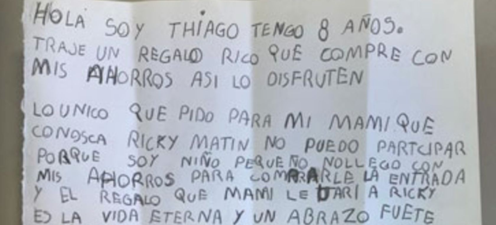 Niño gasta sus ahorros para que su mamá con cáncer conozca a Ricky Martin