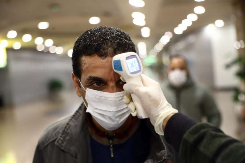 Mujer inventa que novio tiene coronavirus tras discusión