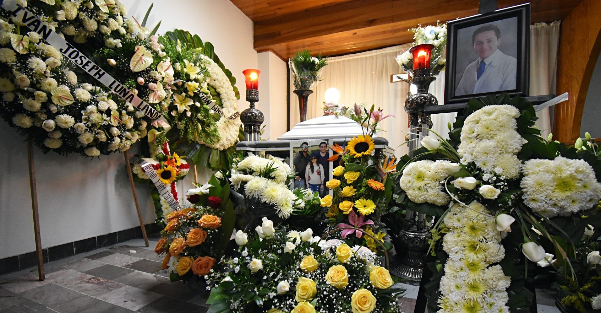 “Nuestros hijos salvaron vidas hasta de delincuentes”; indagan móvil en asesinato de estudiantes en Puebla