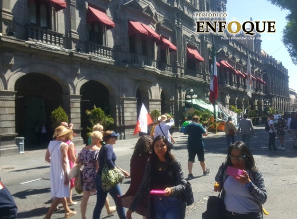 Regidor asegura que fueron asaltados 80 turistas; SSC lo desmiente