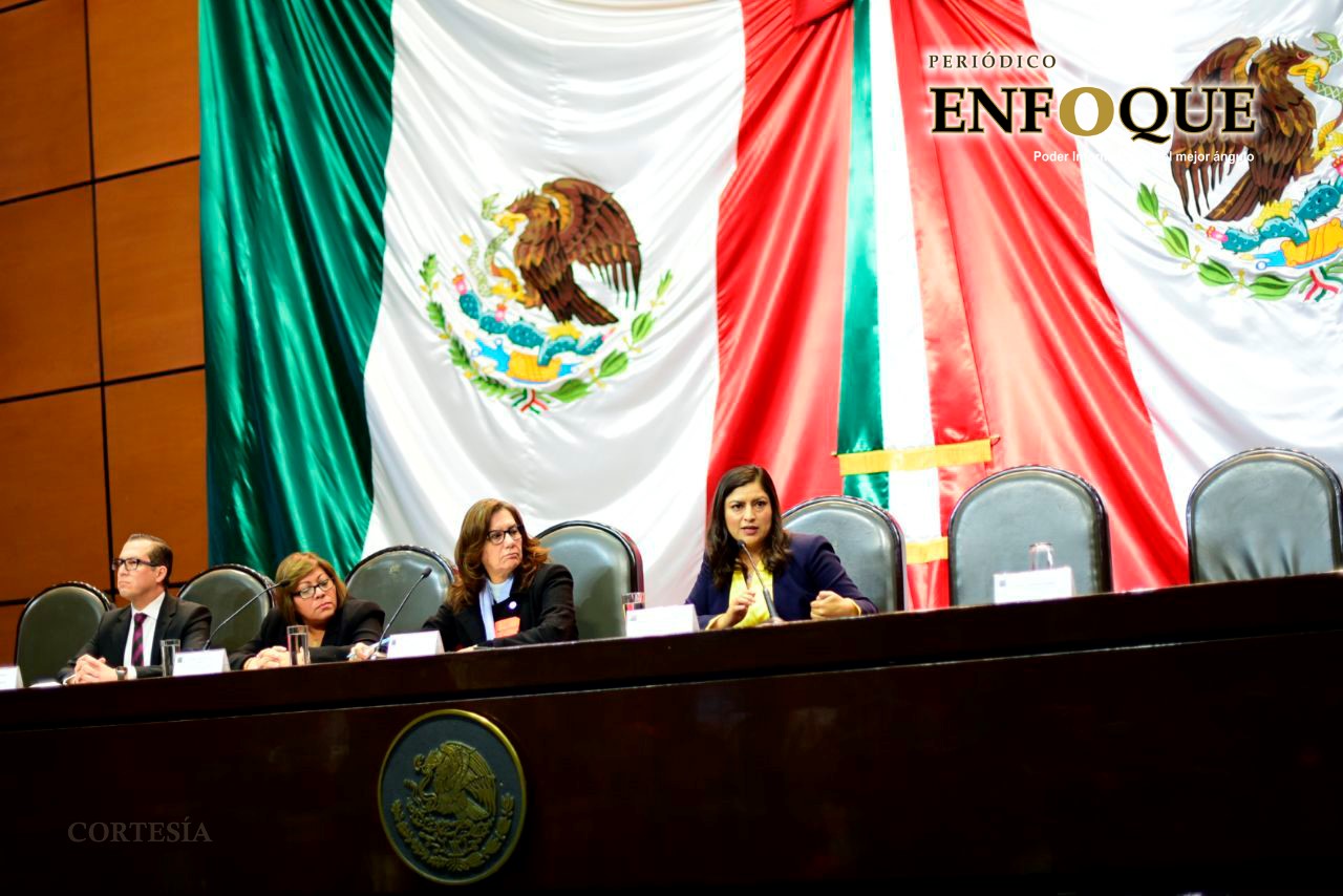 Rivera Vivanco participa en mesa de diálogo sobre el combate a la corrupción en CDMX