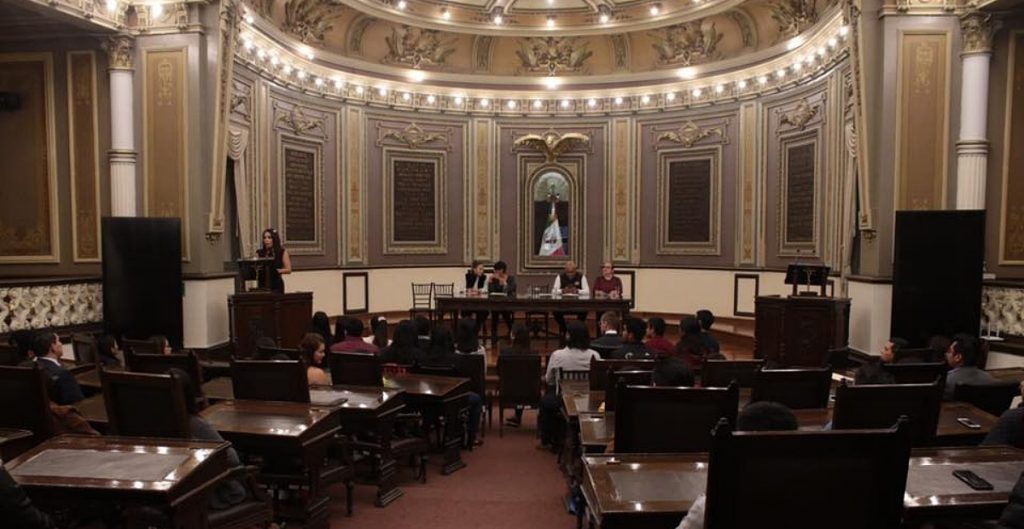 Avalan en Puebla eliminación del fuero