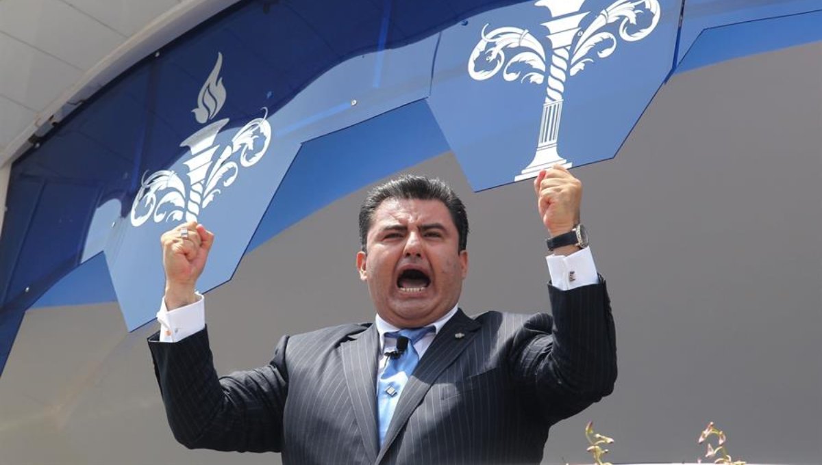 Morena expulsa a la senadora Alejandra León Gastélum, conocida como Lady Champagne