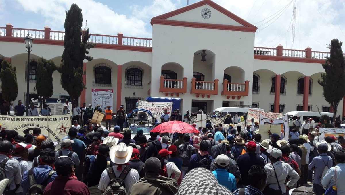 Marchan en Chiapas contra “invención del Coronavirus”: afirman que lo creó Bill Gates