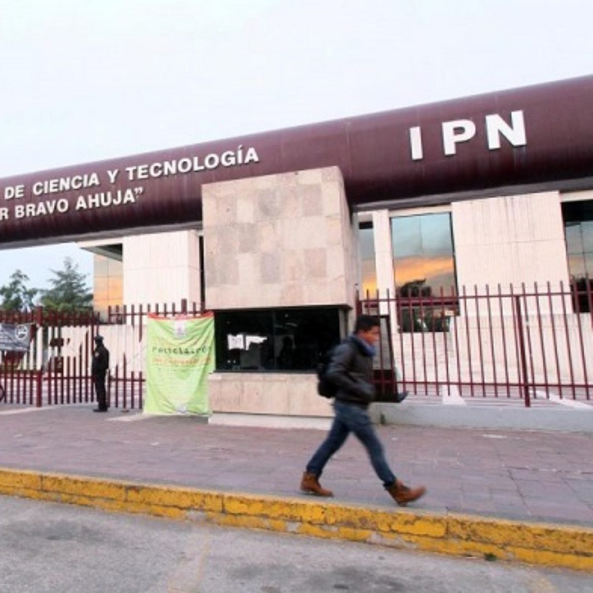 ¿Estás decidiendo qué estudiar? IPN impartirá cinco nuevas carreras técnicas para nivel medio superior