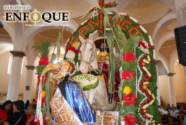 Celebran solo con mañanitas a Santiago Apóstol en San Pedro Cholula  