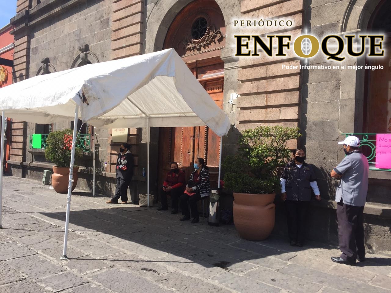 Los citan y los dejan sin trabajo