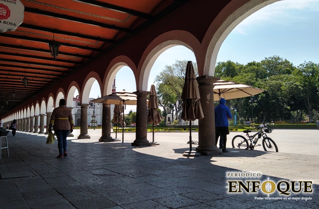 Llama edil a quedarse en casa ante 12 decesos y 50 contagios de Covid-19 en Cholula 