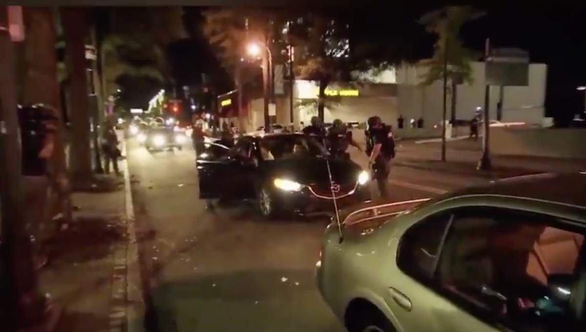 Con descargas eléctricas, policías de Atlanta someten a jóvenes afroamericanos (Video)