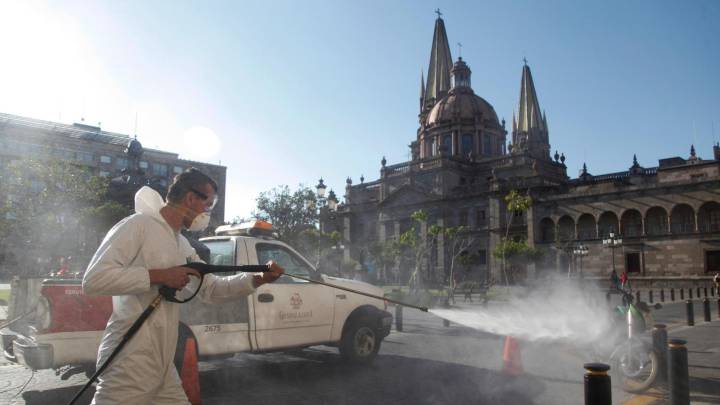 CDMX se mantiene en semáforo rojo de COVID-19 una semana más