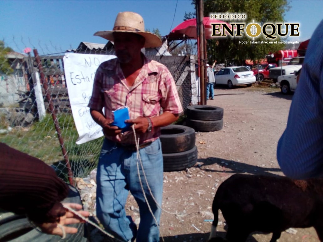 Clausuran temporalmente mercado de animales de Tepeaca
