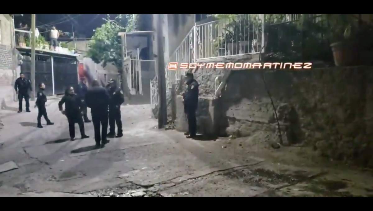 Balacera: comando armado rafaguea 15 casas y quema autos con bombas molotov en CDMX