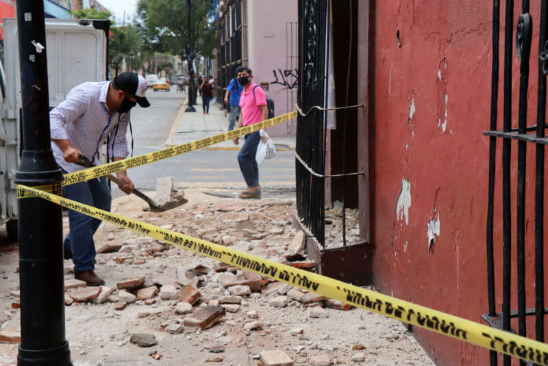 Cinco personas muertas y daños menores en viviendas, el saldo preliminar del sismo