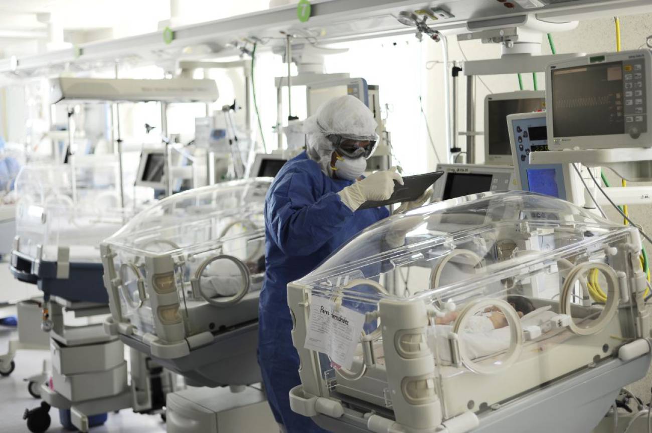 Trillizos recién nacidos dan positivo a COVID-19 en San Luis Potosí