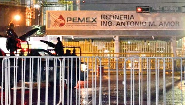 Grupo armado intentó ataque contra refinería en Salamanca, revela la Sedena