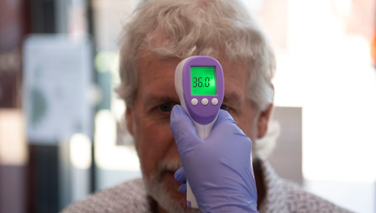 Fake News: Usuarios de redes señalan que termómetros dañan las neuronas. Así funcionan