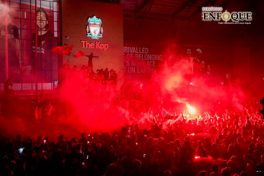 En plena pandemia, así fueron los festejos en Liverpool por su título 