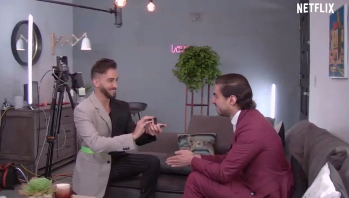 ¡Roberto Carlo, de “Sale el Sol”, se casa! Así le propuso matrimonio a su novio (Video)