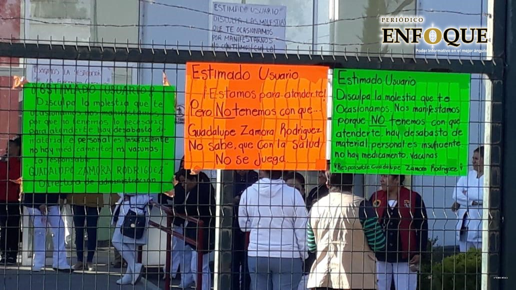 Cierran Hospital General de Huamantla, exigen respuesta a peticiones (Fotos) 