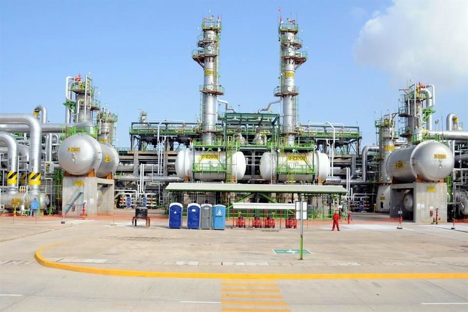 Así es el plan de esta compañía para construir 4 refinerías 'verdes' en el país