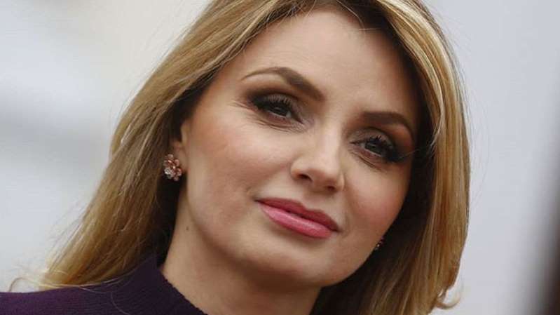 Angélica Rivera reaparece con un rostro mucho más joven