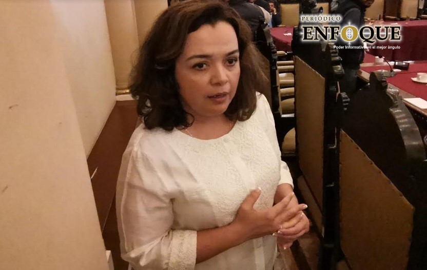 Liza Aceves confirma que viajó a EU; “pero no de placer” 