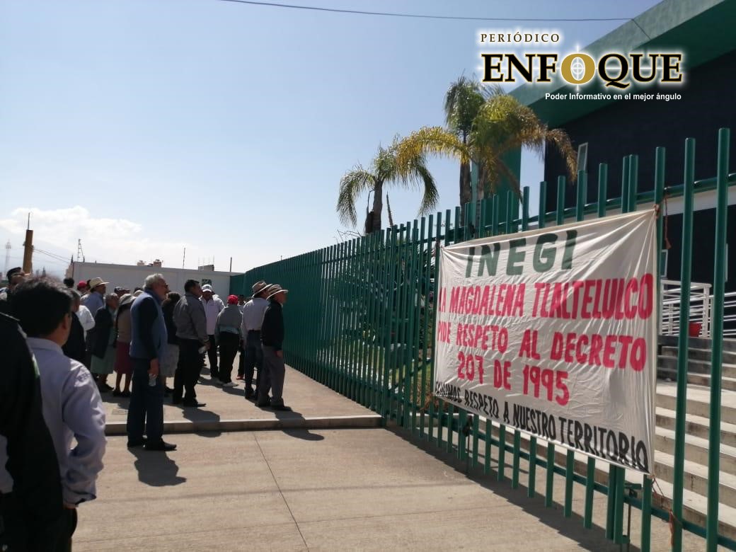 Protestan frente al INEGI por limites territoriales de Tlaxcala
