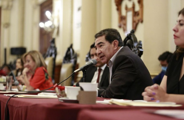 Por Covid-19, regidores poblanos suspenden actividades; "no son vacaciones"