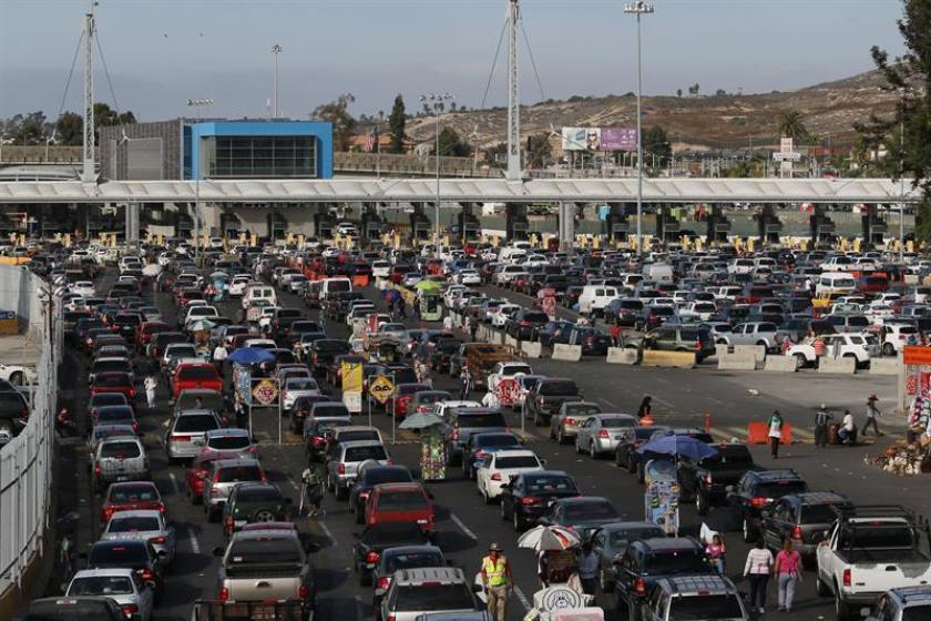 Trump descarta cierre de la frontera con México por nuevo coronavirus