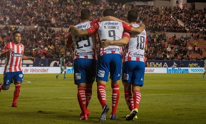 Un confirmado y dos sospechosos de coronavirus en Atlético San Luis