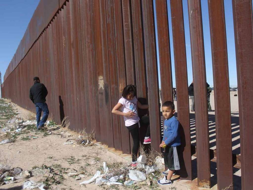 EU suspenderá redadas contra ilegales por coronavirus