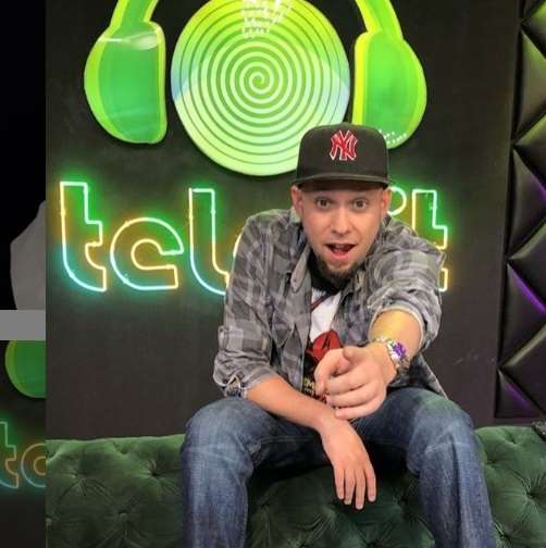 Corren de Telehit a Claudio Rodríguez