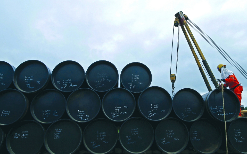 10 cosas que cuestan más que un barril de petróleo mexicano