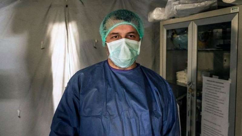 El drama de los médicos que atienden a pacientes con coronavirus en Italia