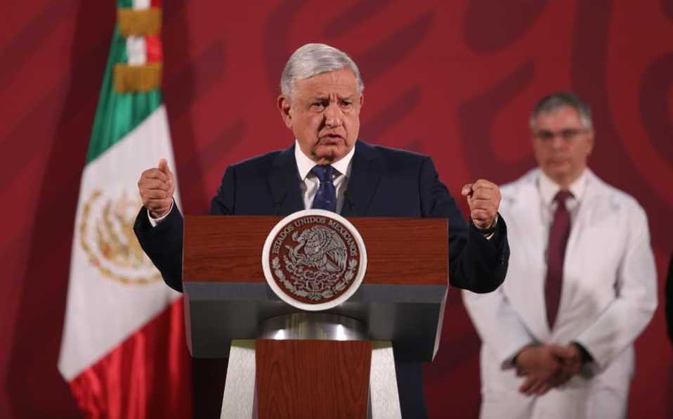 Slim no despedirá a ningún empleado durante crisis por coronavirus: AMLO