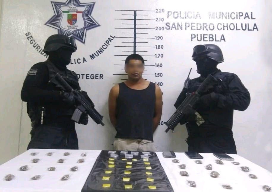 Detiene grupo táctico de San Pedro Cholula a presunto narcomenudista en operativo 