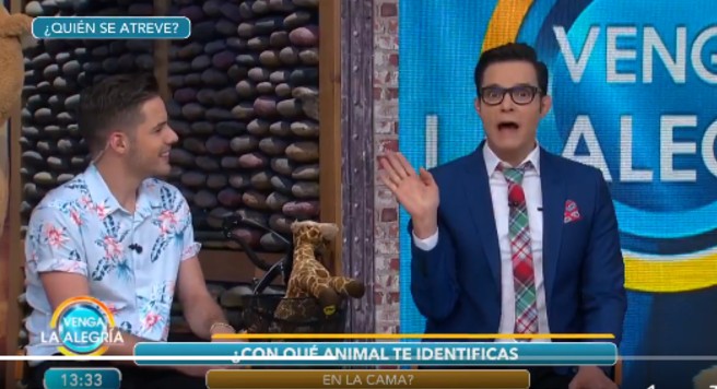 Horacio Villalobos hace cruel burla a conductores de ‘VLA’ y productor lo regaña